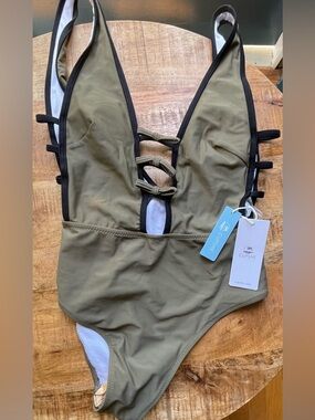 CUPSHE NWT Olive Green & Black Cutout Bow One-Piece Swimsuit